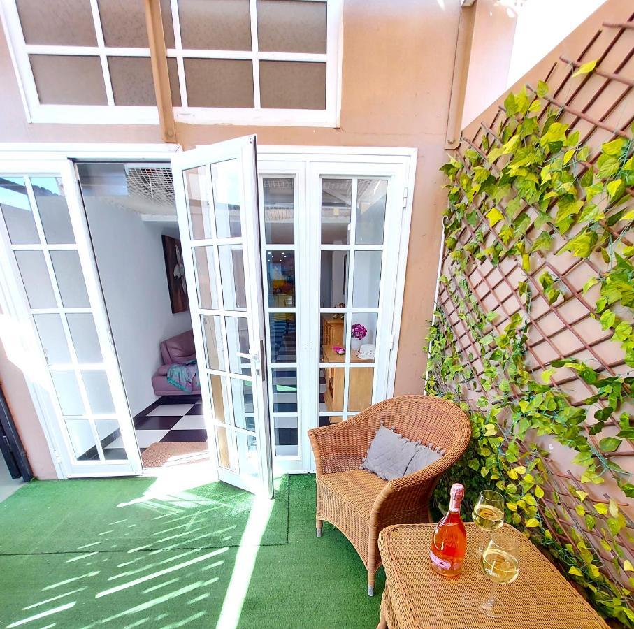 Elegant 3 Bedrooms, Wifi Free 아데제 외부 사진