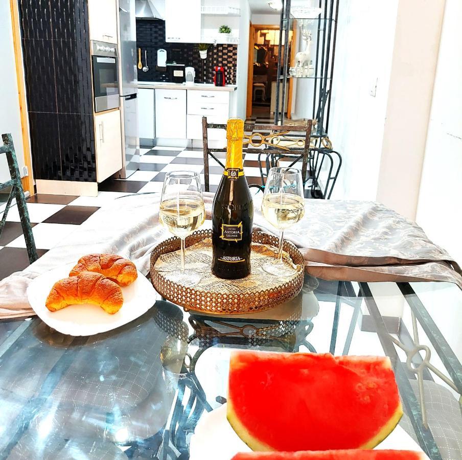 Elegant 3 Bedrooms, Wifi Free 아데제 외부 사진
